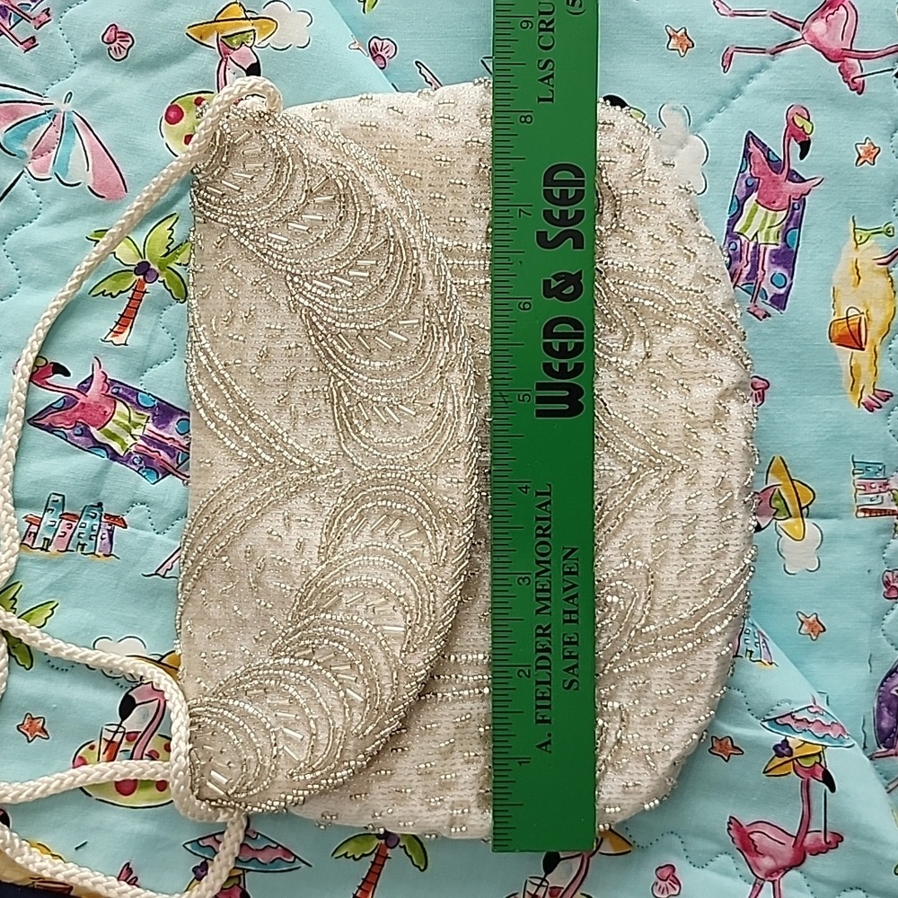 Purse - Picture 2 of 4